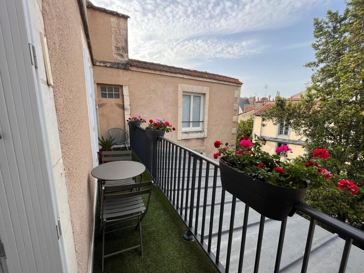 • Bel Appartement - Centre Historique De بواتييه المظهر الخارجي الصورة