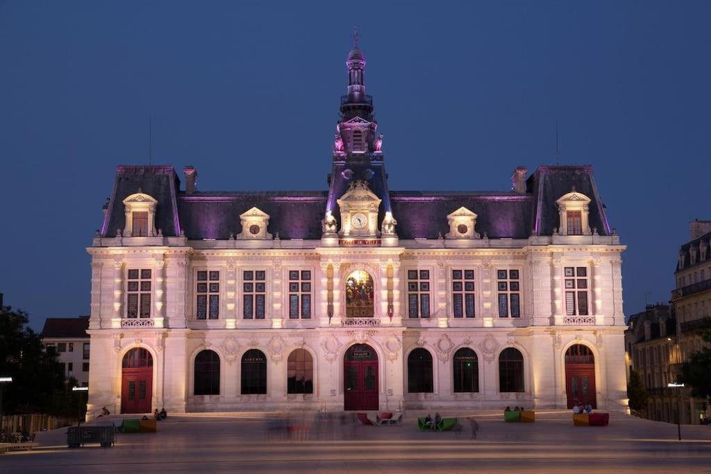 • Bel Appartement - Centre Historique De بواتييه المظهر الخارجي الصورة