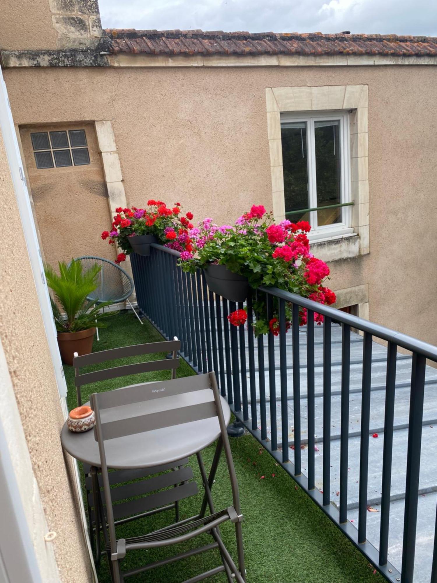 • Bel Appartement - Centre Historique De بواتييه المظهر الخارجي الصورة